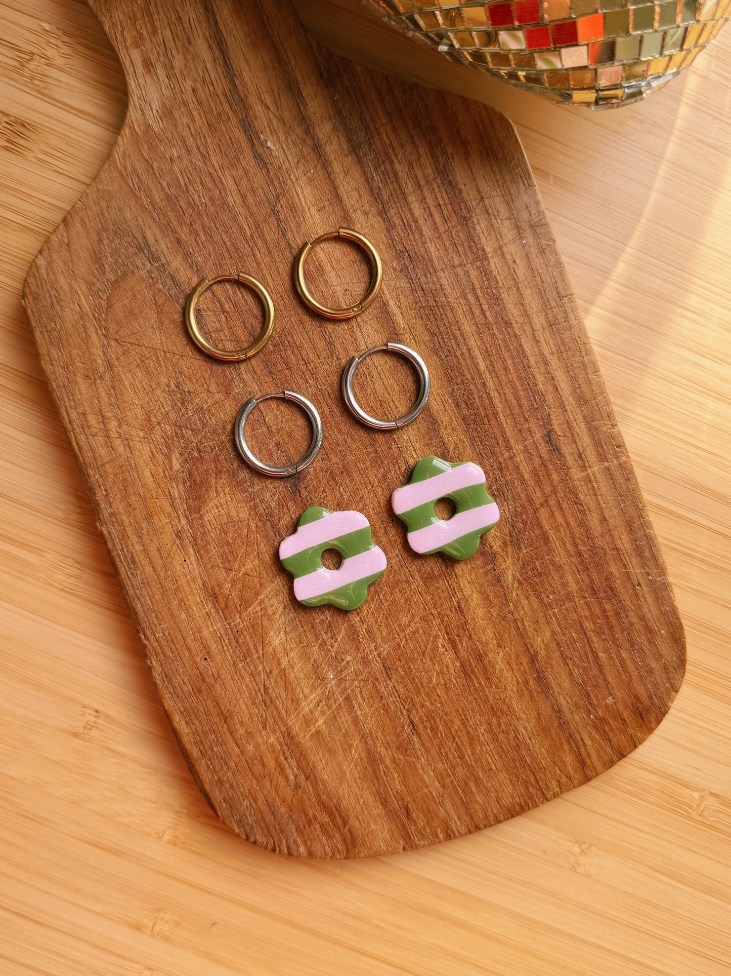 boucles d'oreilles fleur fait main pâte polymère