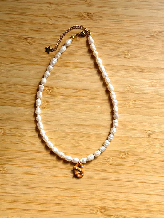 Collier Bretzel