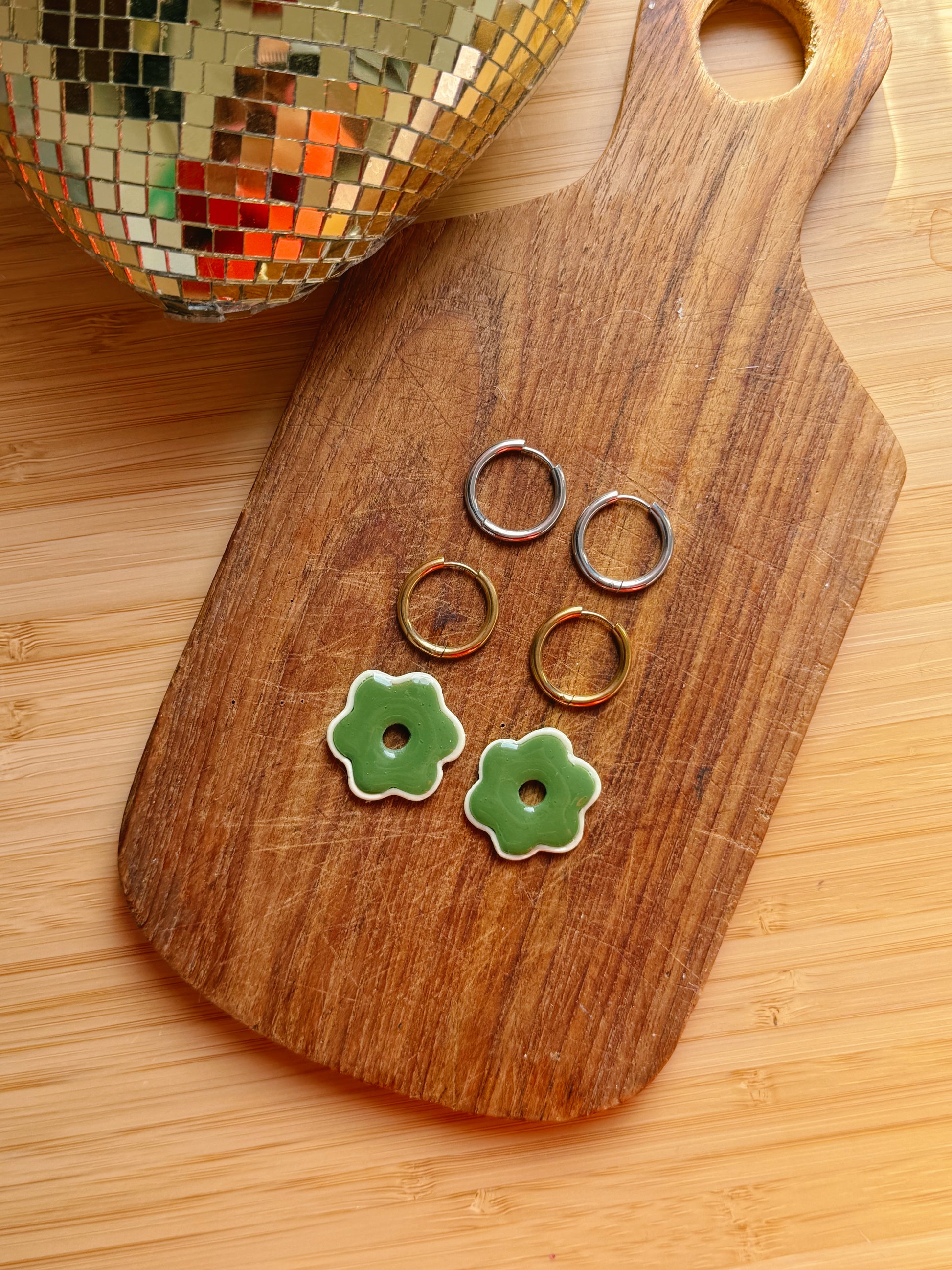 boucles d'oreilles fleur fait main pâte polymère